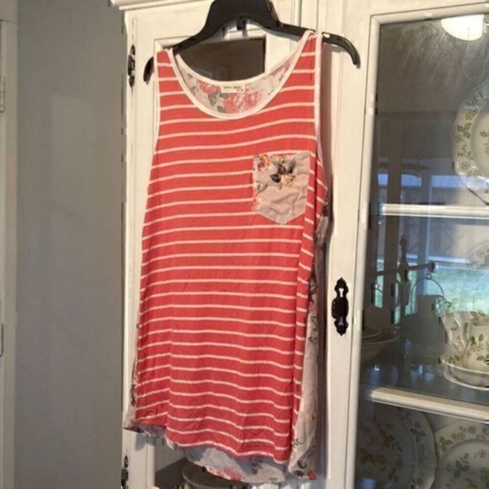 Twenty Second large tank top  